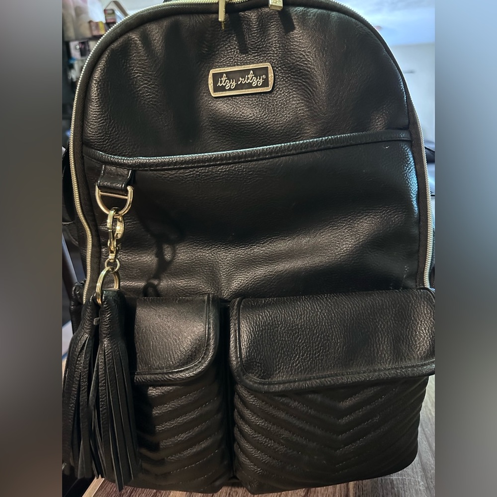 Itzy ritzy black diaper bag
